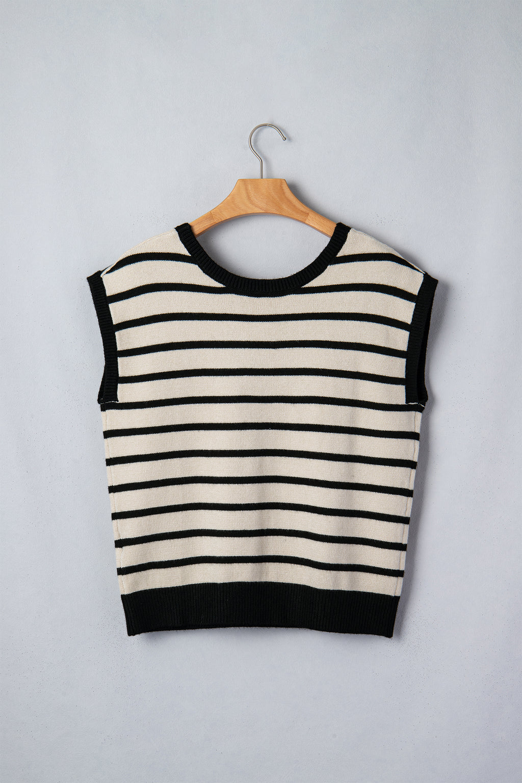 Black Stripe Bow Applique Short Sleeve Sweater