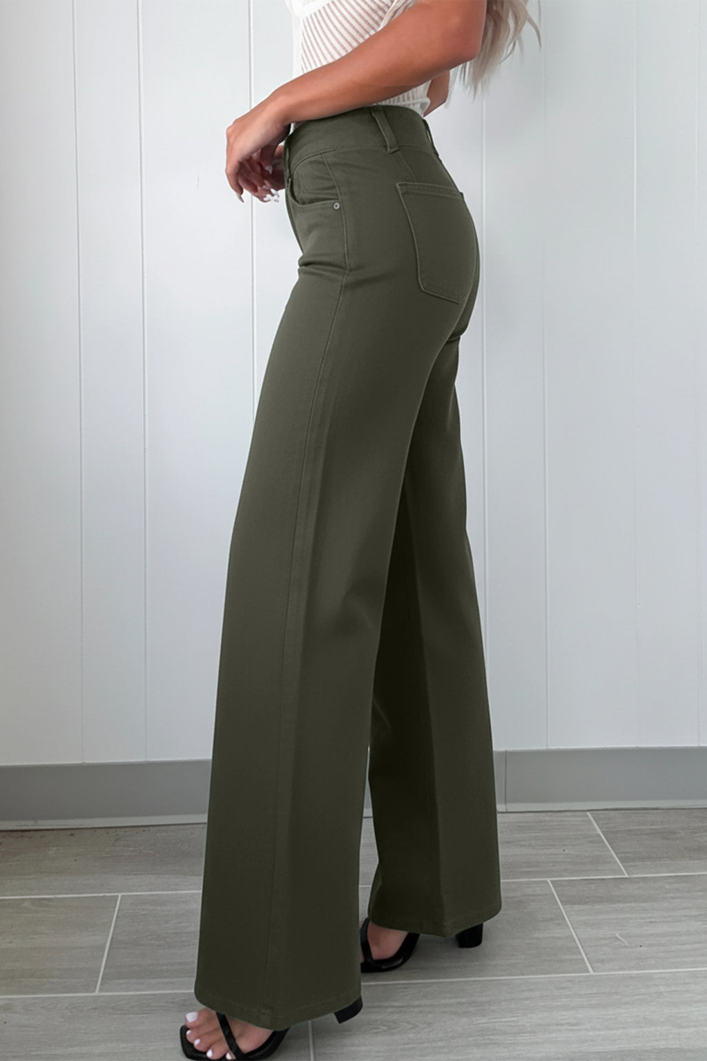 Bonbon 2-Button High Waist Wide Leg Jeans